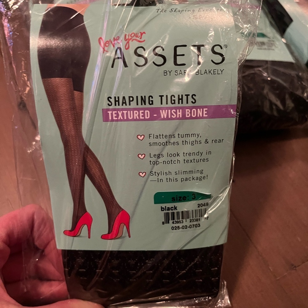 SPANX Textured Black Shaping Tights Size#3​​ - Picture 2 of 3
